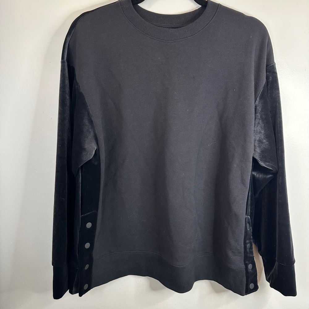 Athleta Retroplush Velvet Pullover Sweatshirt Relaxed Fit Button Detail Womens